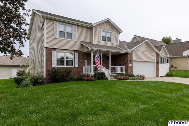 6840 Stephanie Lane, Lincoln, NE 68516
