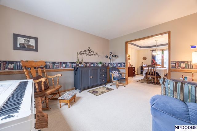 6840 Stephanie Lane, Lincoln, NE 68516