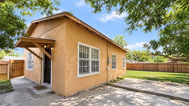 645 Rosewood St, Corpus Christi, TX 78405