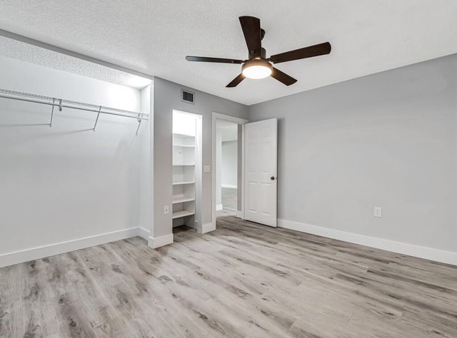 3507 Village Boulevard 201, West Palm Beach, FL 33409