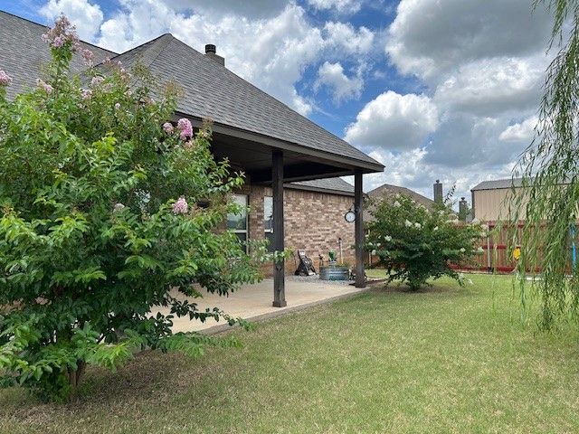 119 Remington Park Drive, Springtown, TX 76082