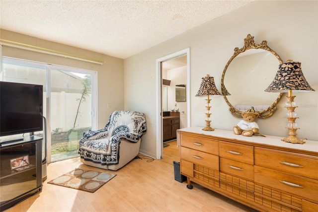 6809 TWELVE OAKS BOULEVARD, Tampa, FL 33634