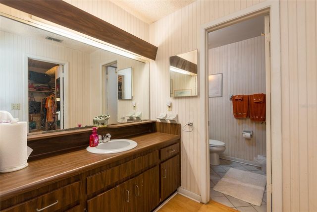 6809 TWELVE OAKS BOULEVARD, Tampa, FL 33634