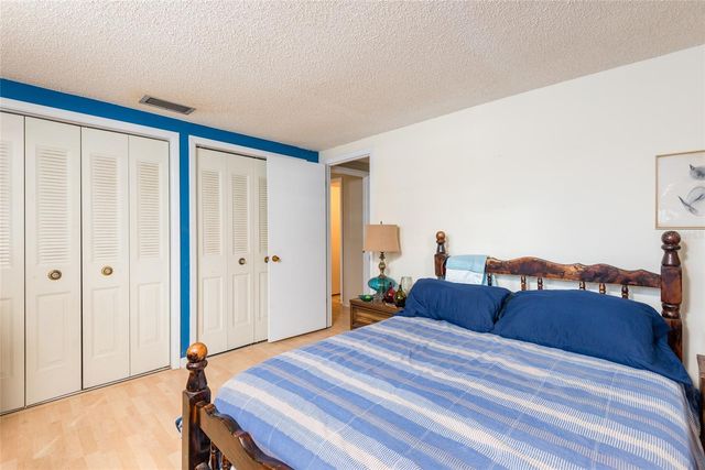 6809 TWELVE OAKS BOULEVARD, Tampa, FL 33634