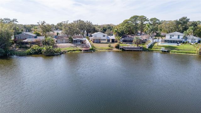 6809 TWELVE OAKS BOULEVARD, Tampa, FL 33634