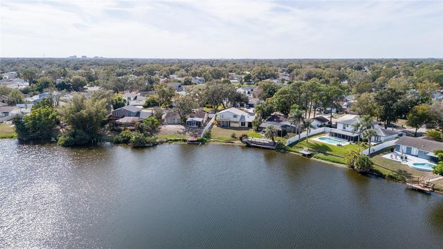 6809 TWELVE OAKS BOULEVARD, Tampa, FL 33634