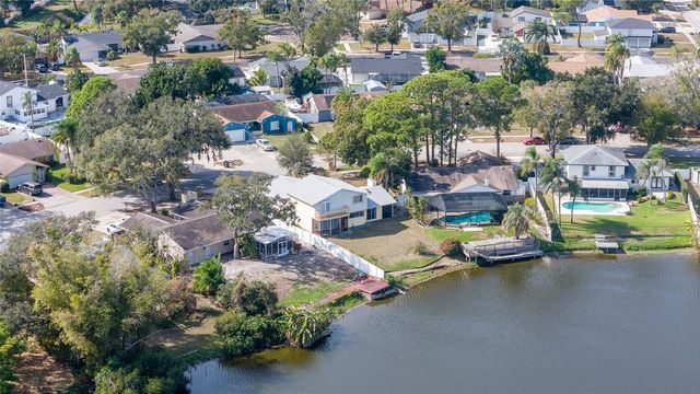 6809 TWELVE OAKS BOULEVARD, Tampa, FL 33634