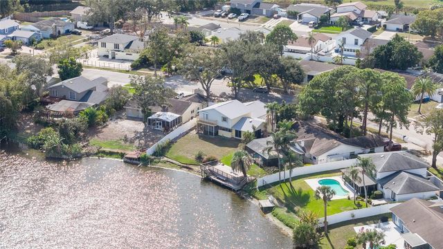 6809 TWELVE OAKS BOULEVARD, Tampa, FL 33634