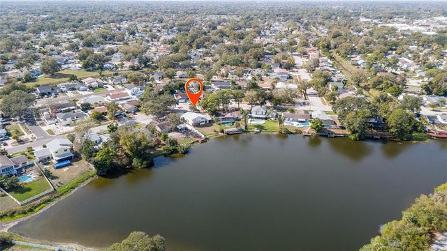 6809 TWELVE OAKS BOULEVARD, Tampa, FL 33634