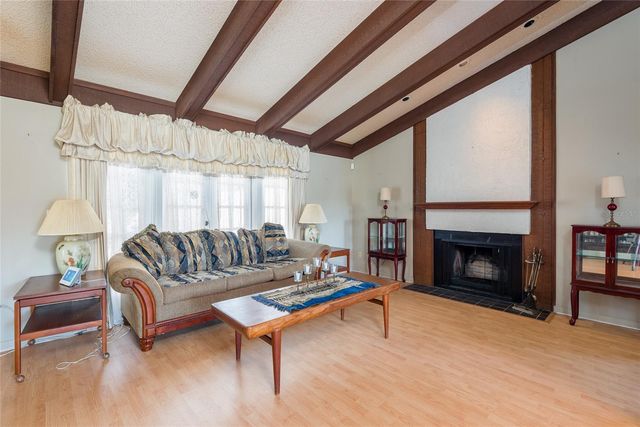 6809 TWELVE OAKS BOULEVARD, Tampa, FL 33634