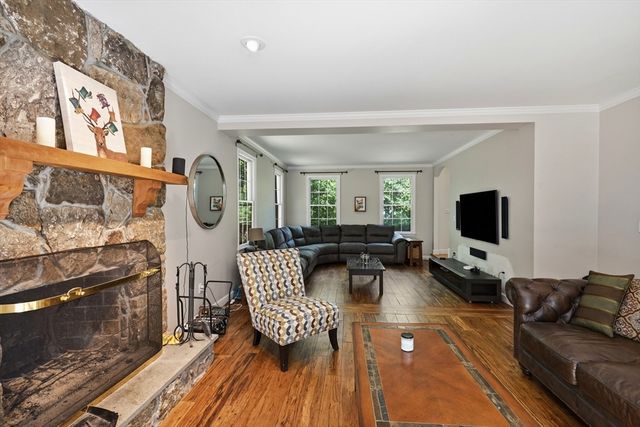 95 Mount Hope, North Attleboro, MA 02760