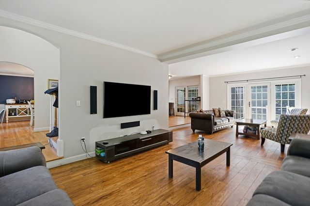 95 Mount Hope, North Attleboro, MA 02760