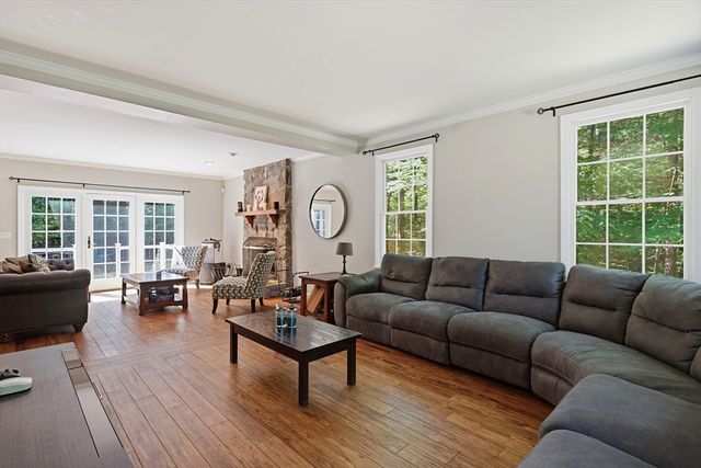 95 Mount Hope, North Attleboro, MA 02760