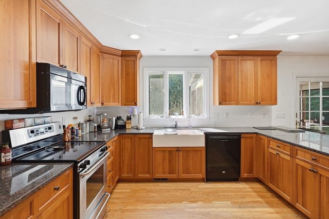 95 Mount Hope, North Attleboro, MA 02760