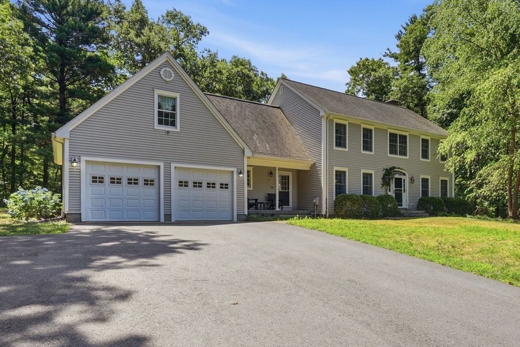 95 Mount Hope, North Attleboro, MA 02760