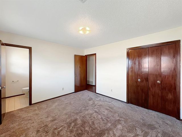1049 NW 25th Street, Moore, OK 73160