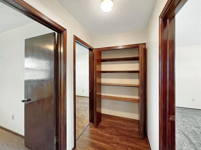 1049 NW 25th Street, Moore, OK 73160