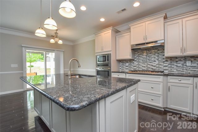 7227 Adirondack Drive, Denver, NC 28037