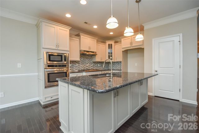 7227 Adirondack Drive, Denver, NC 28037