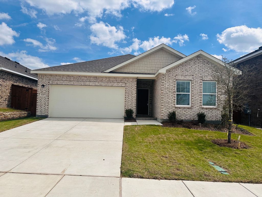 1217 Herring Drive, Forney, TX 75126