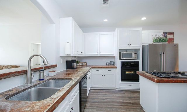 12749 Lake Conroe Hills Drive, Willis, TX 77318