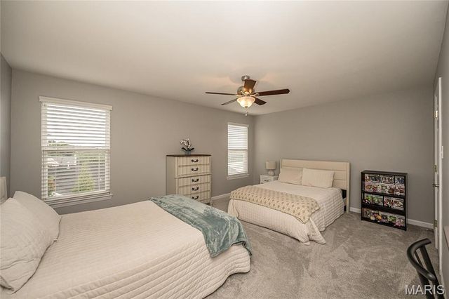 18 Kings Crossing Court, St Louis, MO 63129