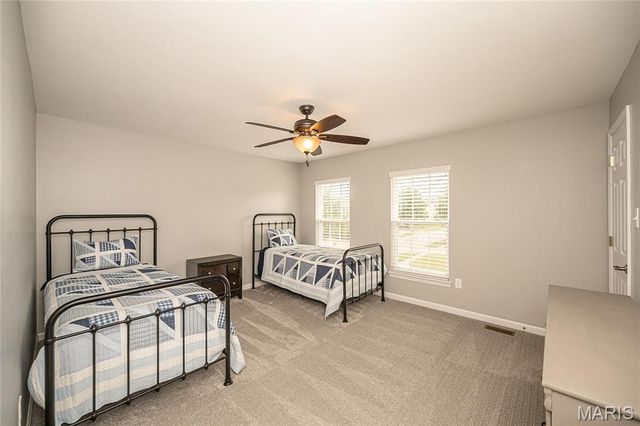 18 Kings Crossing Court, St Louis, MO 63129