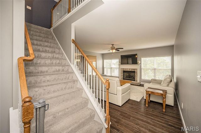 18 Kings Crossing Court, St Louis, MO 63129