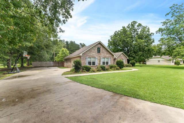 20 Eastwood Estates Rd., Petal, MS 39465