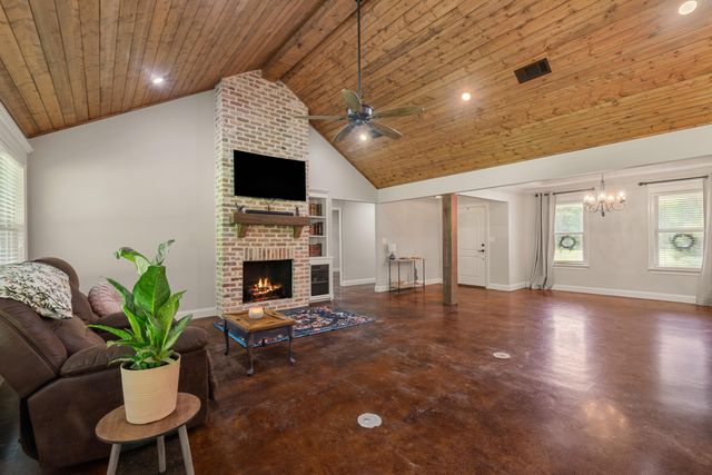 20 Eastwood Estates Rd., Petal, MS 39465