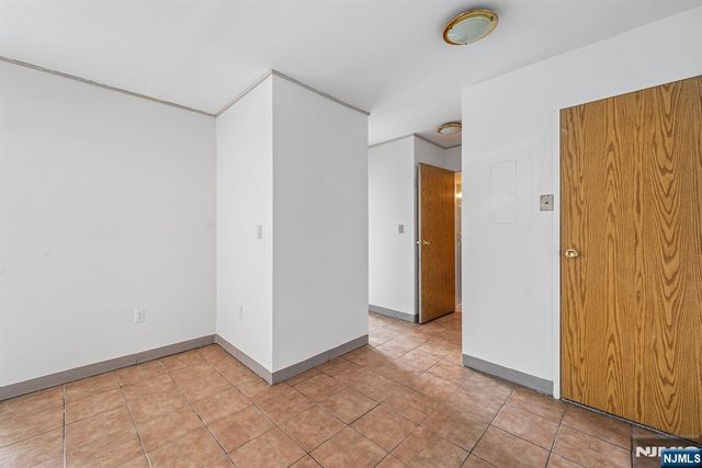 300 Park Street 5G, Hackensack, NJ 07601