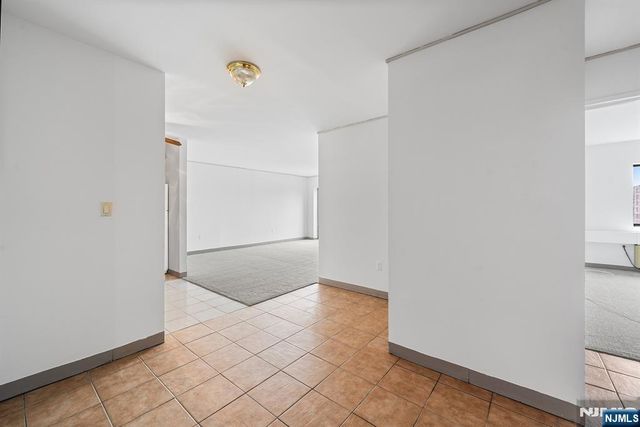 300 Park Street 5G, Hackensack, NJ 07601