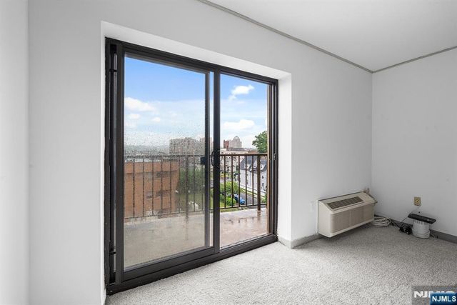 300 Park Street 5G, Hackensack, NJ 07601