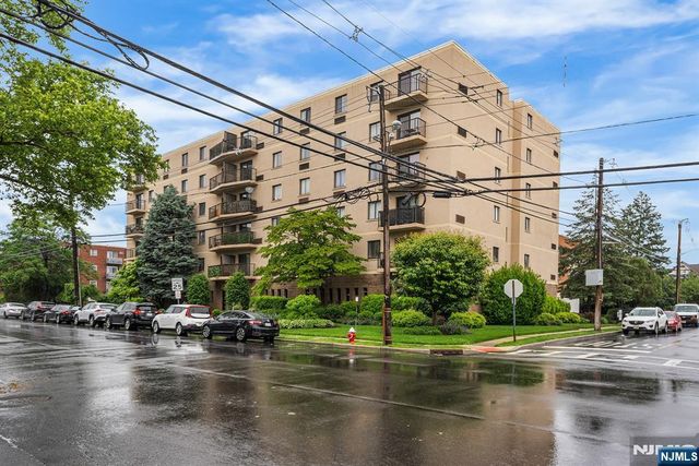 300 Park Street 5G, Hackensack, NJ 07601