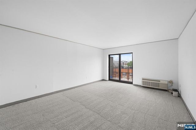 300 Park Street 5G, Hackensack, NJ 07601