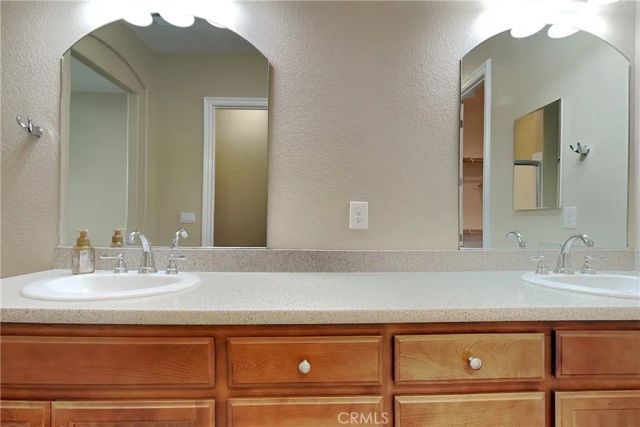 2091 State, Turlock, CA 95380