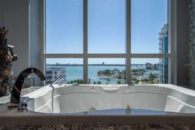 401 S PALM AVENUE 1102, Sarasota, FL 34236
