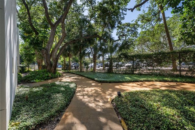 401 S PALM AVENUE 1102, Sarasota, FL 34236