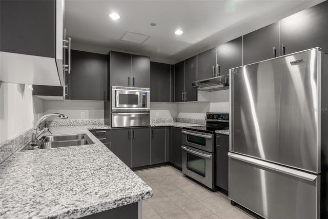 401 S PALM AVENUE 1102, Sarasota, FL 34236