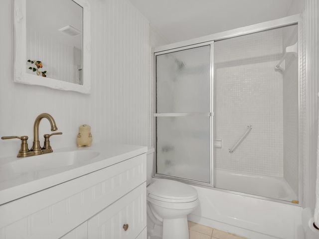 1100 Ponce De Leon Circle 308, Vero Beach, FL 32960