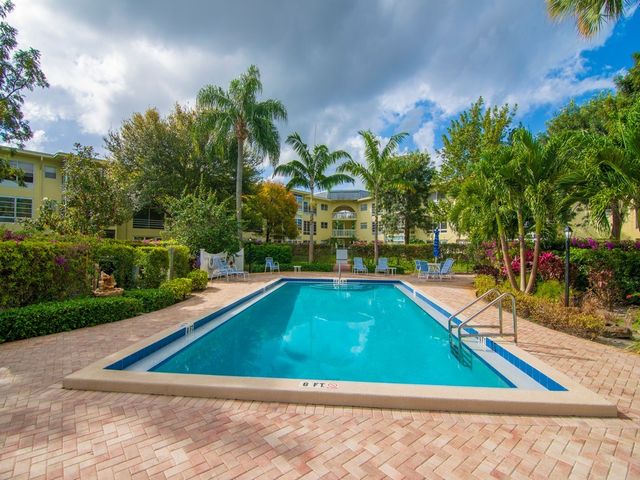 1100 Ponce De Leon Circle 308, Vero Beach, FL 32960
