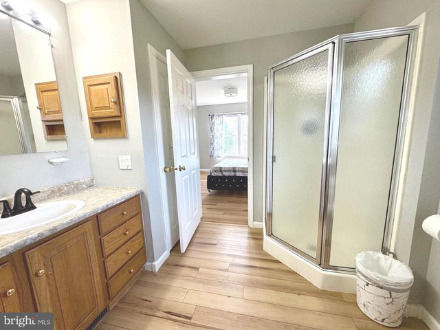 220 SNAPPY LN, Winchester, VA 22602