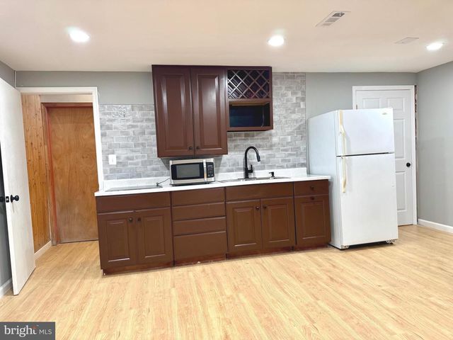 220 SNAPPY LN, Winchester, VA 22602