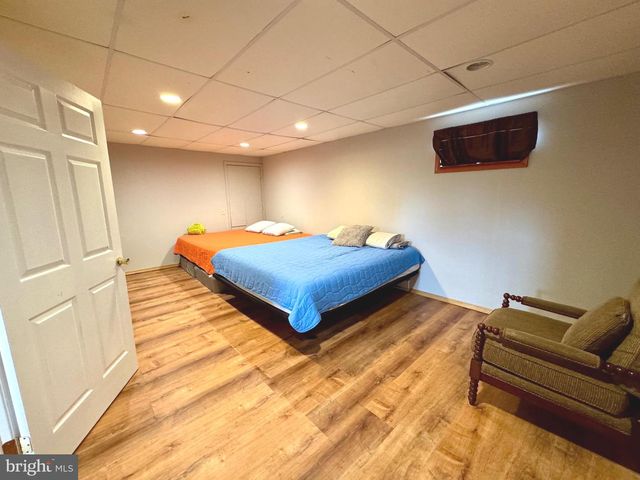 220 SNAPPY LN, Winchester, VA 22602