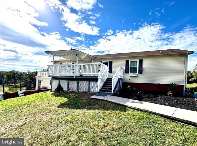220 SNAPPY LN, Winchester, VA 22602