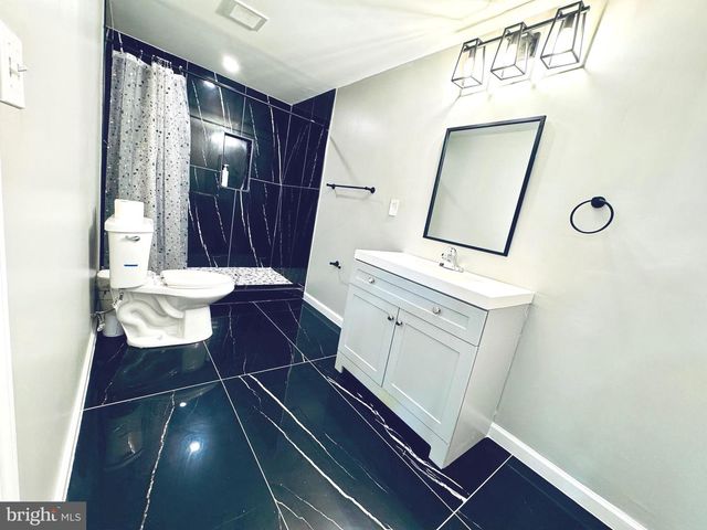220 SNAPPY LN, Winchester, VA 22602