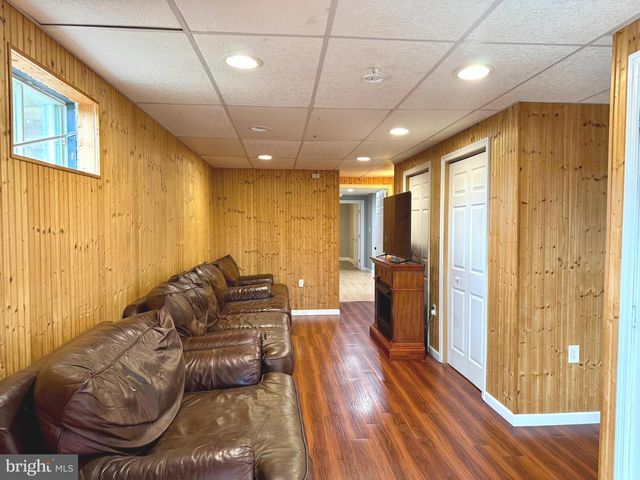 220 SNAPPY LN, Winchester, VA 22602