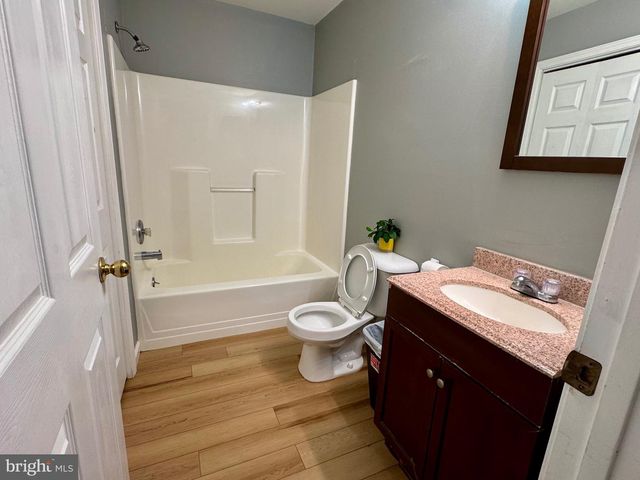 220 SNAPPY LN, Winchester, VA 22602