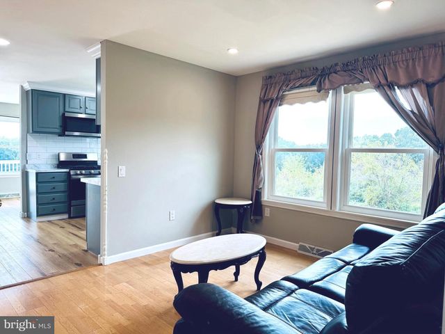220 SNAPPY LN, Winchester, VA 22602