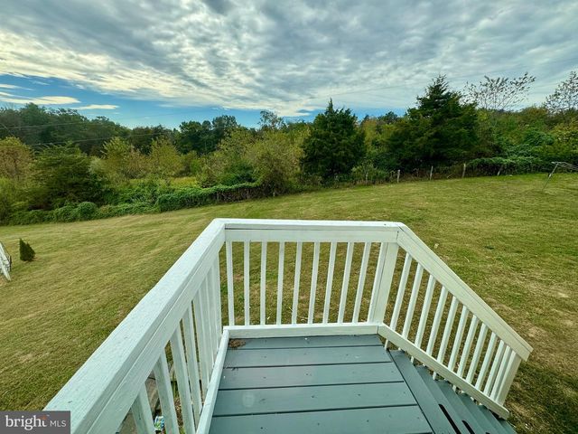 220 SNAPPY LN, Winchester, VA 22602